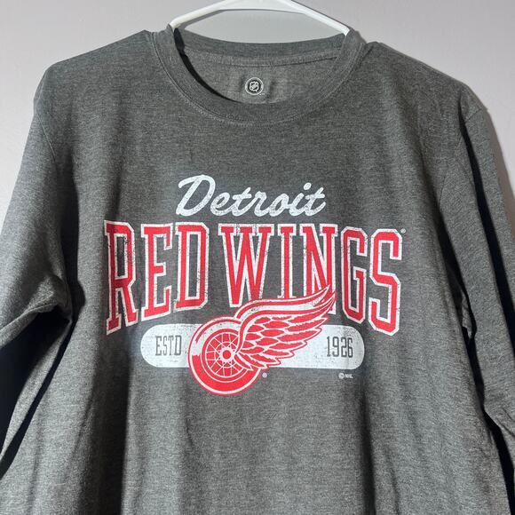 Detroit Red Wings Long Sleeve Shirt Mens Medium Gray NWOT NHL Hockey Tee - Picture 7 of 8